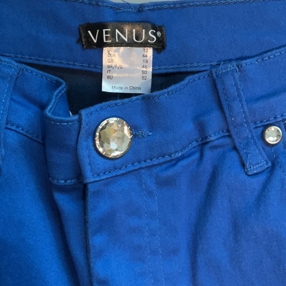 Venus Bling Cropped Jeans - Picture 3 of 11